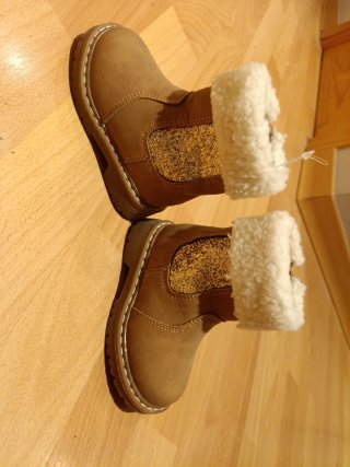 Botas niña talla 18 con pelo
