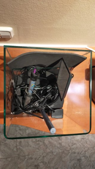 Nano acuario 20L cristal con accesorios