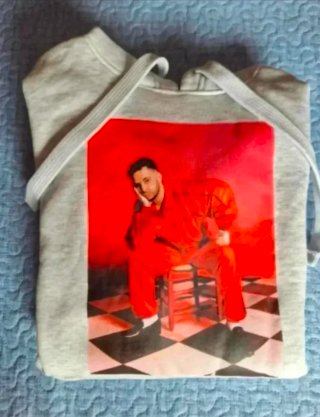 Sudadera Gris con Estampado Talla S