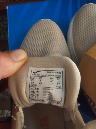 Zapatillas Joma Beige y Blancas