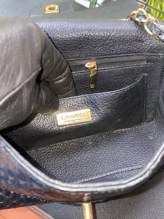 Bolso Chanel Piel Pitón Negro Dorado