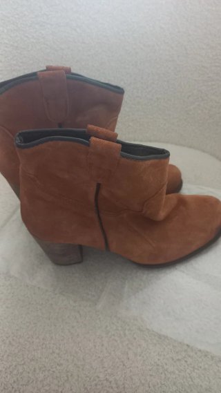 Botines ante marrón Marypaz