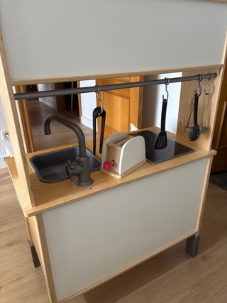 Cocinita IKEA con accesorios