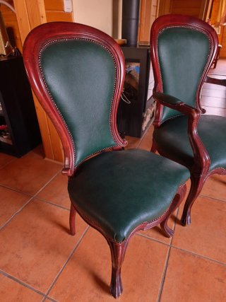 Sillas de despacho antiguas