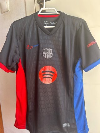 Conjunto Camiseta y Pantalón Corto Fútbol