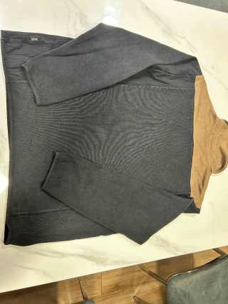 Polo Hugo Boss Marrón y Negro