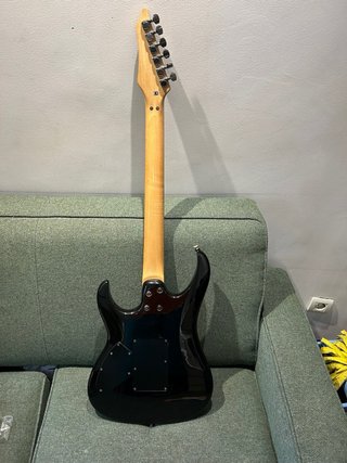 Guitarra Cort Viva Floyd Rose