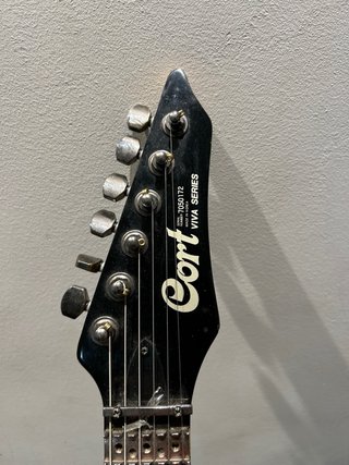 Guitarra Cort Viva Floyd Rose