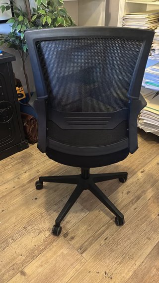 Silla de oficina Sklum negra