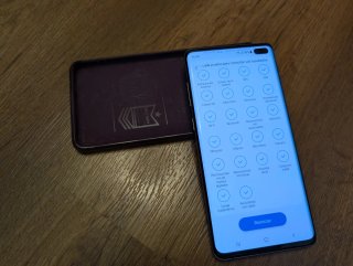 Samsung S10+ 128GB Negro + Funda Spigen Onix