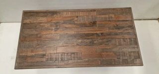 Mesa de centro artesanal de madera