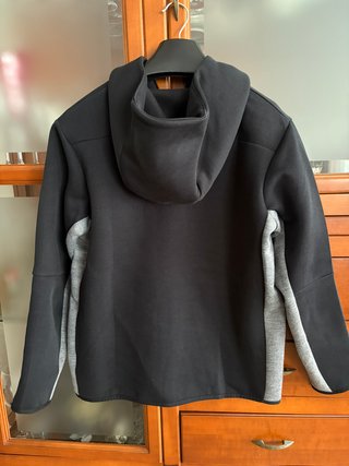 Chaqueta Nike Tech Negra y Gris Cremallera