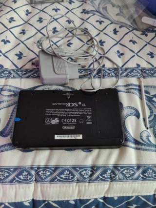 Nintendo DSi XL Azul