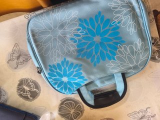 Maletín para portátil con flores