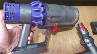 Dyson V10 + Accesorios