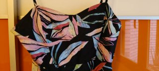 Vestido midi Zara floral talla L