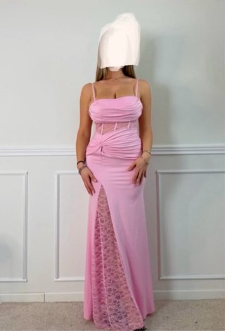 Abito lungo rosa con pizzo taglia M