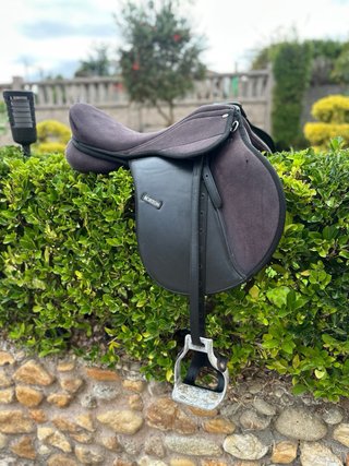 Silla de montar Norton