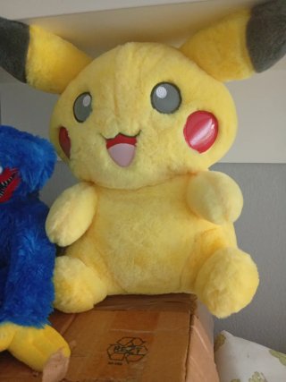 Lote Peluches Groot, Pikachu y Huggy Wuggy