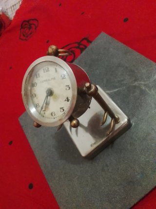 Reloj CEREALINE antiguo plateado