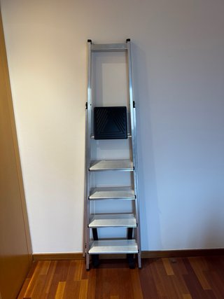 Escalera aluminio 5 peldaños