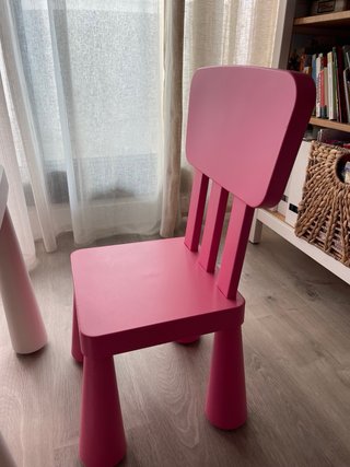 Mesa y Sillas Infantiles IKEA
