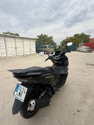 Honda PCX Negra