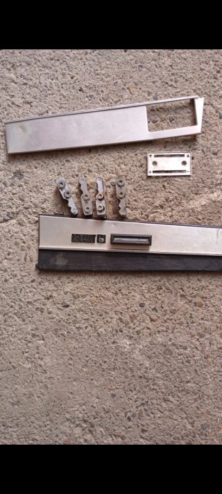 Resbalones y chapas Renault 6