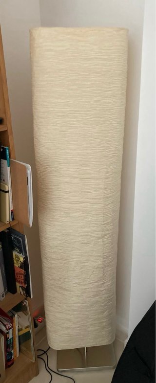 Lámpara de pie (Ikea)