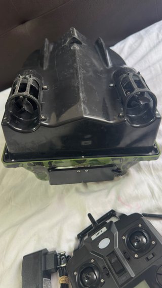 Barco cebador carpfishing D16 con GPS-venta rapida