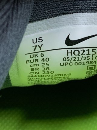 Nike Vomero 18 Talla 40 Verde/Amarillo