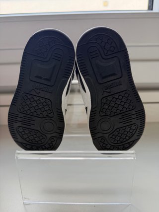 Puma Rebound V6 Mid Bebé Negro/Blanco