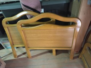 2 Camas de Madera Maciza