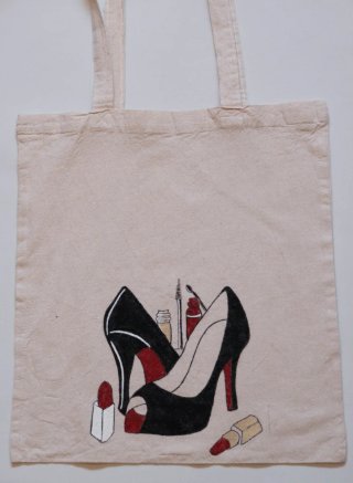 Bolsa Algodón Pintada a mano Medida : 38x36 cm.