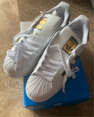 Adidas Superstar