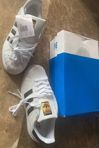 Adidas Superstar