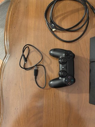PS4 1TB Negra + 6 Juegos
