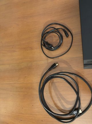 PS4 1TB Negra + 6 Juegos