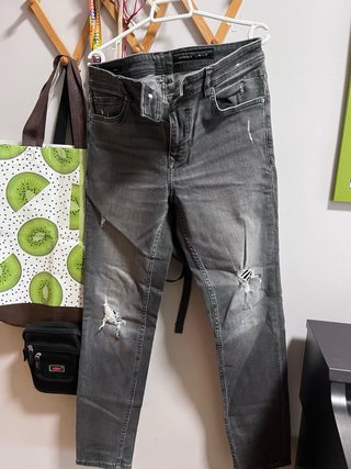 Lote Ropa: 3 Pantalones y Sudadera