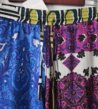 Pantalón Zara Estampado Talla M