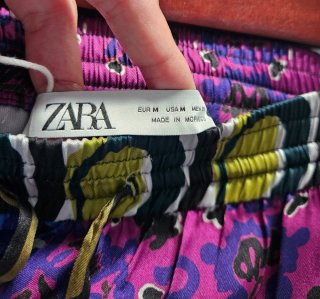 Pantalón Zara Estampado Talla M