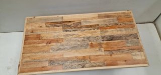 Mesa de centro artesanal de madera