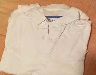 Lote de zapatos, deportivas y polos.
