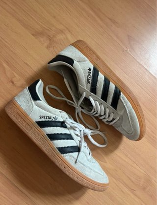 Adidas Spezial Beige/Negras