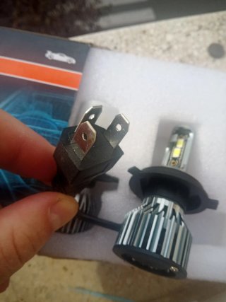 Bombillas LED H4 para coche