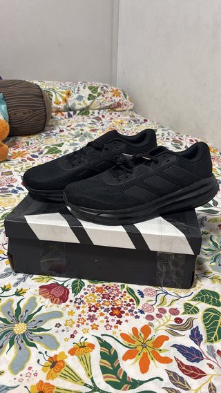 Adidas Galaxy 7 Triple Black Talla 44 2/3 Nuevas