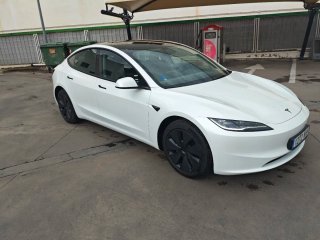 Tesla Model 3 2025