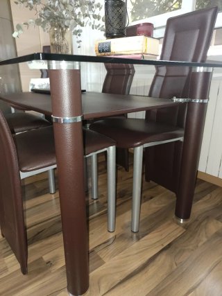Mesa de salón y 6 sillas