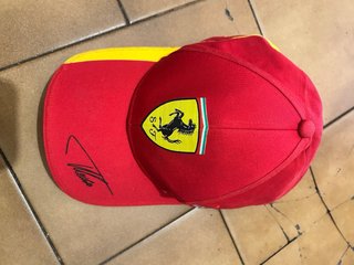 Gorra Scuderia Ferrari Roja