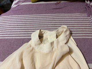Blusa con volantes